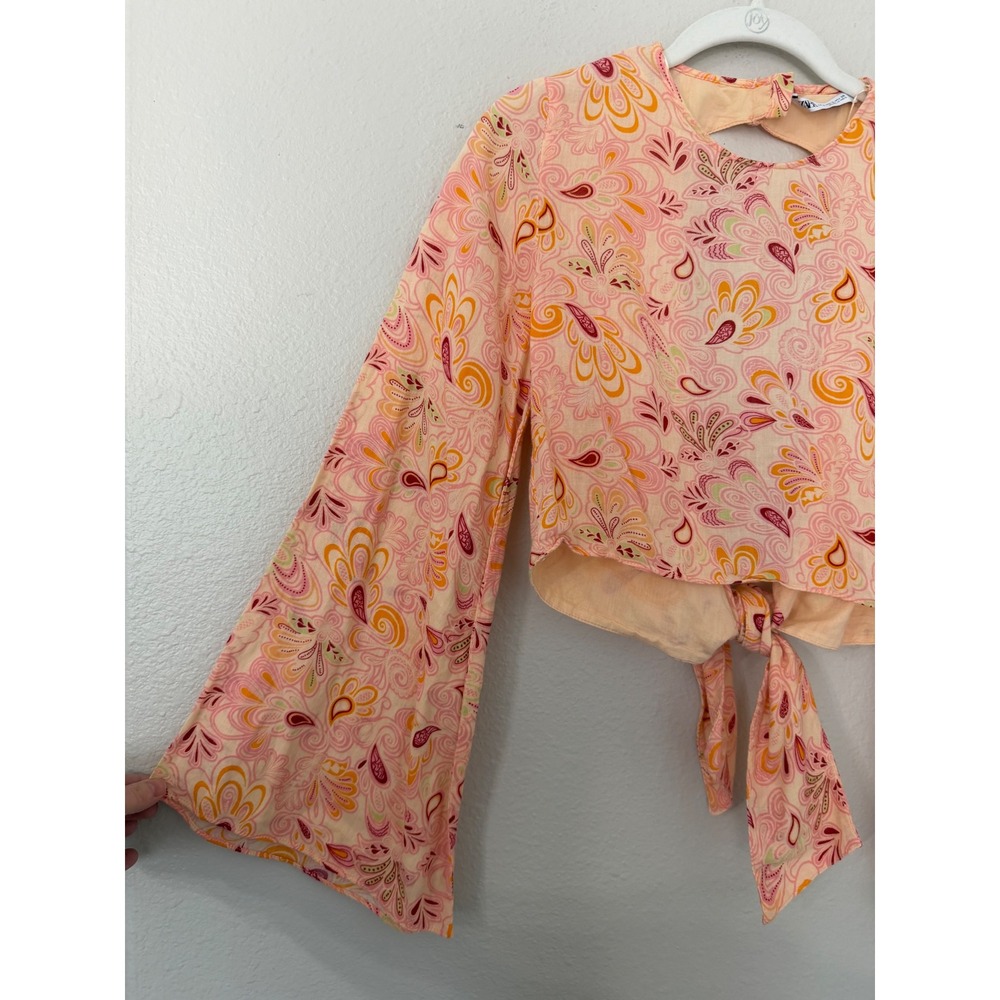 Zara Women Pink Paisley Bell Sleeve Open Back Tie Hem Crop Top Small - Picture 3 of 6